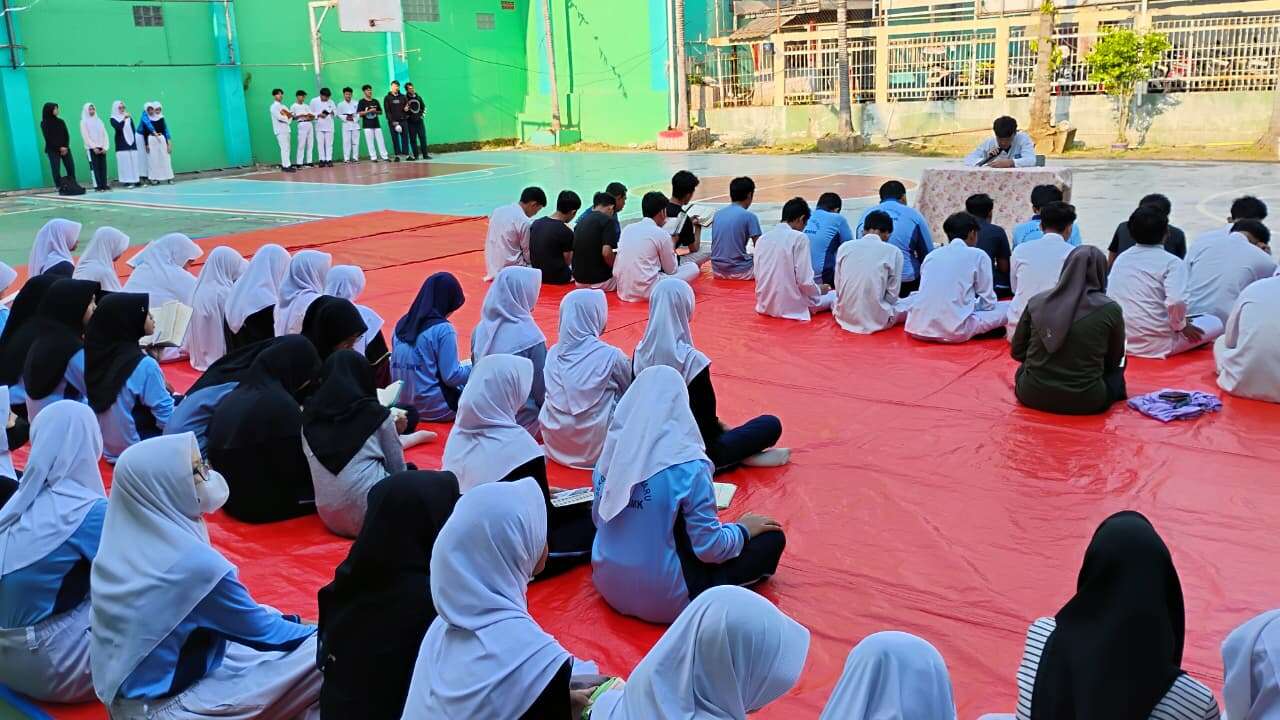 Kegiatan Muroja'ah dan Senam Pagi Jum'at